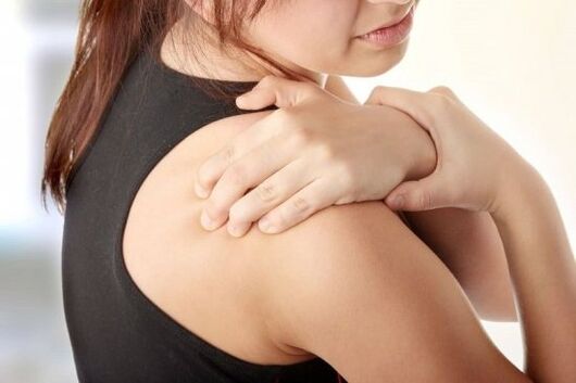 Nyeri punggung dengan osteochondrosis serviks